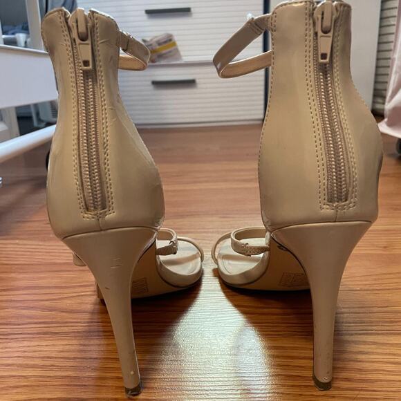 Call it spring beige - Picture 2 of 4